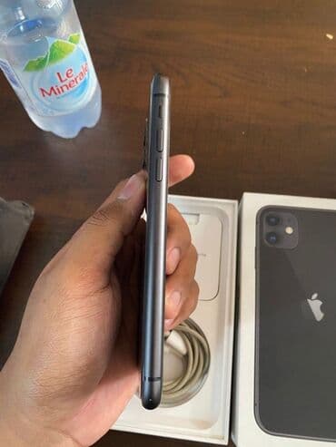 iphone 12 256 gb qiymeti: IPhone 11, 128 GB, Space Gray, Face ID — 2