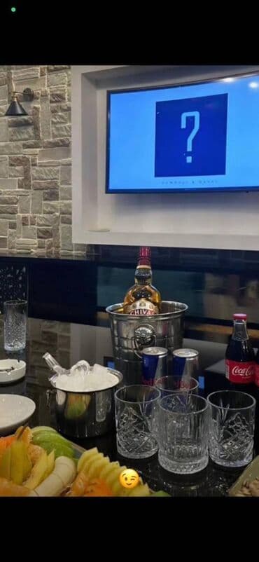 Inzibati heyət: Ofisiant tələb olunur — 1