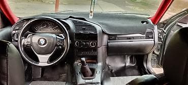 uaz hunter 2005: BMW 3 series: 1.8 l | 1994 il Sedan — 9