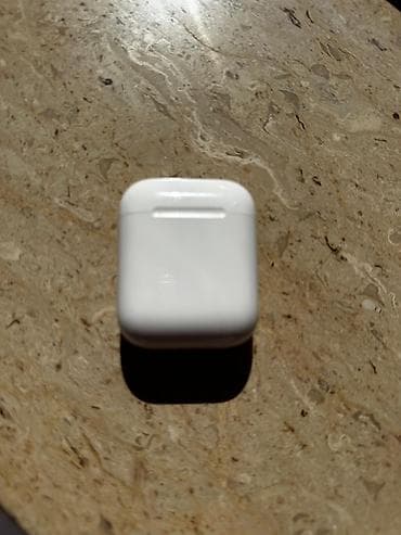 Masaüstü kompüterlər və iş stansiyaları: Apple AirPods (1/2 nəsil dizaynı) – simsiz qulaqlıq və şarj — 1