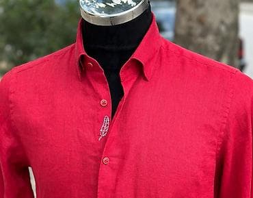 yeni model koftalar: Kişi köynəyi – parlaq qırmızı rəngdə, uzunqol, klassik yaxalı model — 1