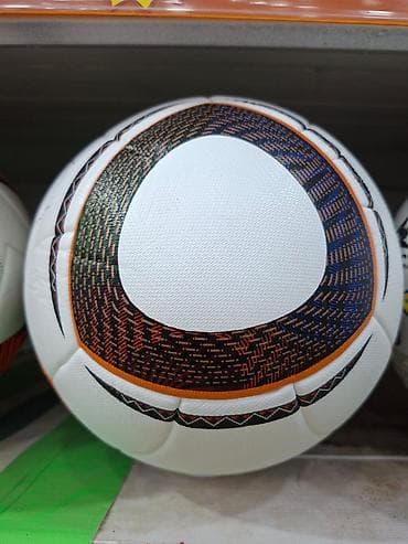 top setka: Futbol topları 20-25 azn Məhsul təsviri: - Peşəkar oyuna və məşqlərə — 8