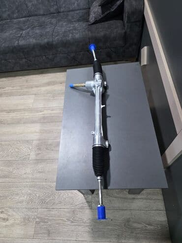 "Toyota Carolla" Rulavoy