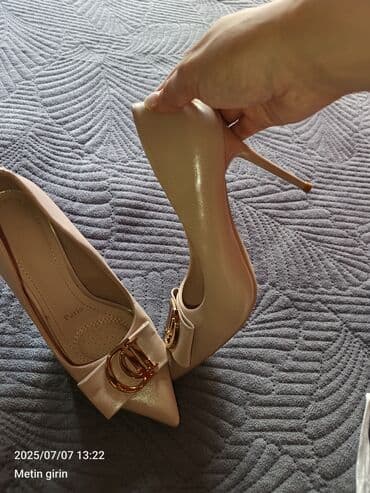 женские толстовки на молниями: Туфли, Размер: 38.5, цвет - Бежевый, Новый — 1