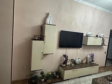 slayd mebelləri: Tv stent tecili satlir Qiymet 150 azn.Ünvan Yeni Yasamal (8593) Elmira — 1