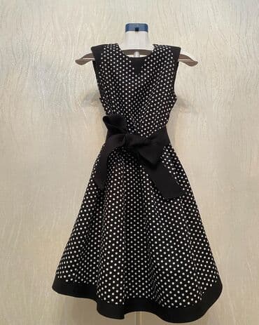 ikinci əl uşaq əşyaları: CHANEL brendine mexsus paltar. İdeal vaəziyyətdədir — 1