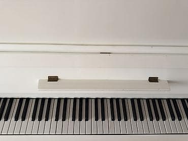 piyanino: Ağ rəngli akustik upright piano. hec calinmayib, hecbir prablemi — 3