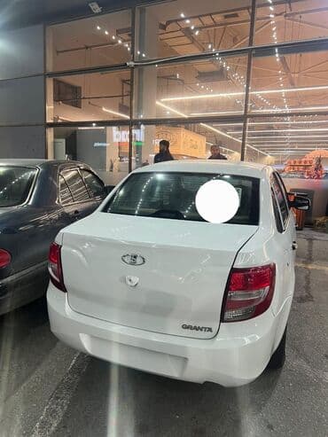 VAZ (LADA) Granta: 1.5 l | 2013 il Sedan