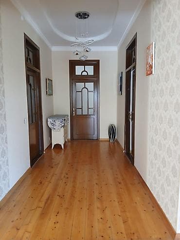 Həyət evləri və villaların satışı: 5 otaqlı, 202 kv. m, Orta təmir — 3