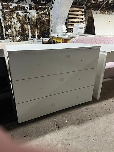 paltar sfaneri: Mebel dəsti – ofis/ev üçün funksional saxlama və iş zonası Tərkib: - — 2