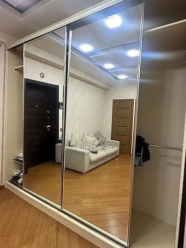 dolab hamam: 3 qapılı, Güzgülü, Digər rəng, Digər material, Kupe, Düz dolab — 1