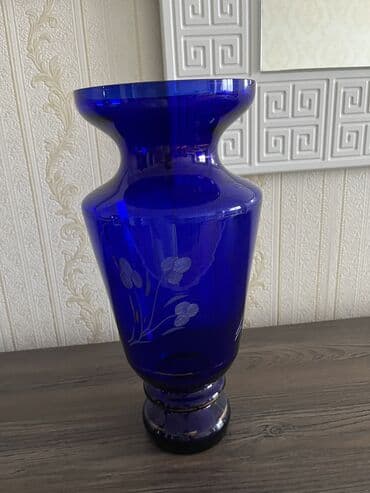 yuxuda gul qabi görmek: Bir vaza — 14