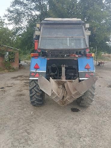 Mtz 82.1. saz vəziyyətdədir. 2 yağ axıdan yeri var rasbiritel