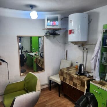 домашняя барная стойка: Xidmət: Kişi salonu (bərbər) Təsvir: - Şəhər mərkəzinə yaxın — 9