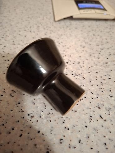 gəlyan: Qəlyan tütünü və aksesuar seti. Tütün biraz istifadə edilib, qoxular — 5