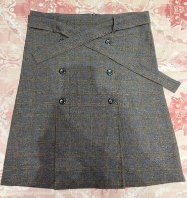 Digər qadın geyimləri: Qadın ətəyi – klassik “A-line” kəsim - Rəng: boz (xırda dama/plaid — 1