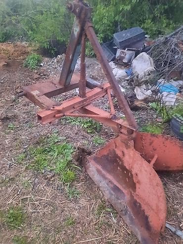 Traktor üçün 3 nöqtəli asqıya qoşulan torpaq bıçağı (arxa bıçaq/grader
