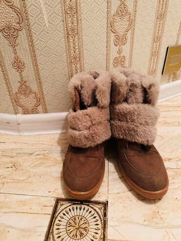 platformalı qadın çəkmələri: Uqqilər, Ölçü: 37, rəng - Qəhvəyi, İşlənmiş — 4