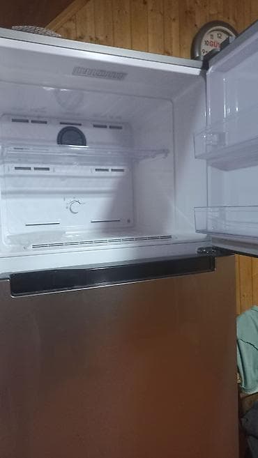 Elektronika: İşlənmiş 2 qapılı Samsung Soyuducu Satılır, rəng - Gümüşü, Təkərli — 2