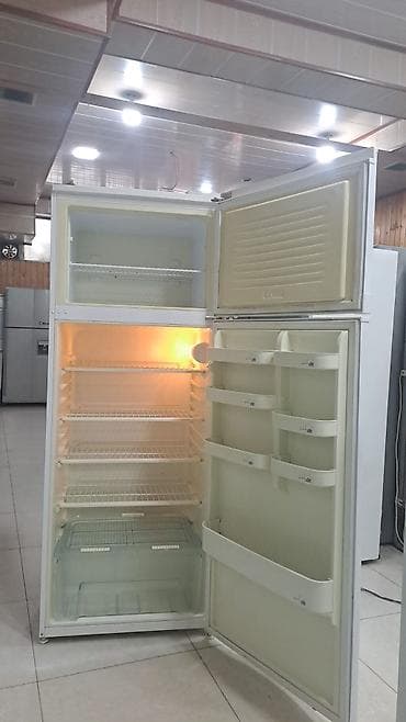 2 qapılı Arcelik Soyuducu Satılır, rəng - Ağ