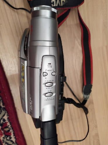 canon 1300d qiymeti: Videokamera satılır JVC firması.İshtek vəziyətdədi.Cemi 100azn — 4