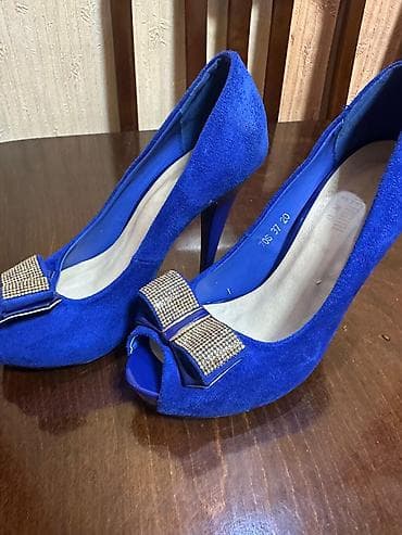 ayaggabı: Mavi rəngli qadın klassik tuflilər - Model: Açıq burunlu, stiletto — 1