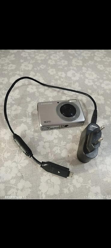 Fotokameralar: Samsung rəqəmsal fotoaparat + şarj cihazı və kabel videkamera - — 2