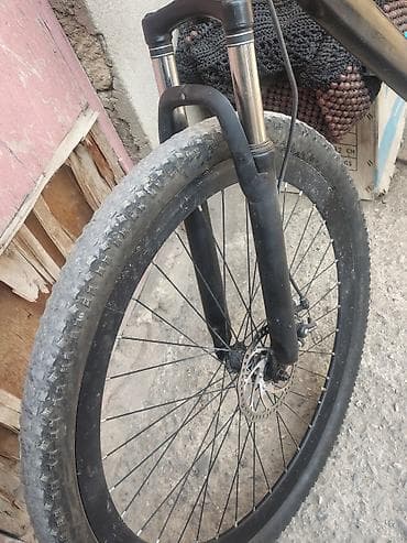 velo: Dağ velosipedi – 29” təkərlər, disk əyləclər, amortizatorlu ön çəngəl — 3