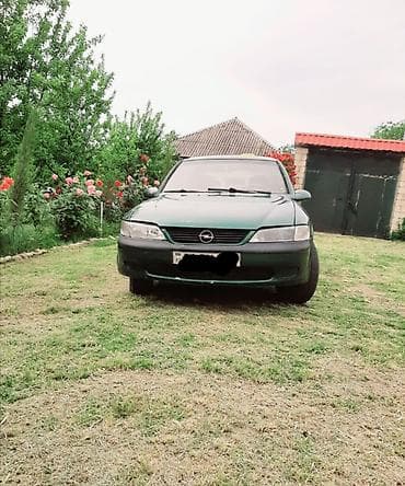 uşaq ucun avtomobil: Opel Vectra: 1.8 l | 1996 il Sedan — 1