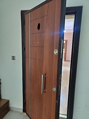 şef qapı: Seyf qap, ela vəziyyətdə. hərşey — 1