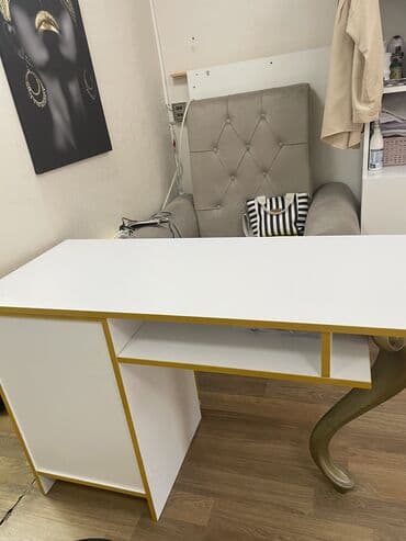 стол для наращивания ногтей: Новый, Стол для маникюра, С зеркалом — 1