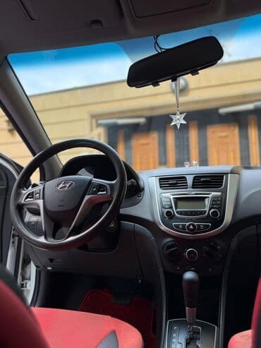 тойота камри 2012 цена: Hyundai Accent sedan – ağ rəng, 4 qapı, şəhər üçün rahat və ekonomik — 9