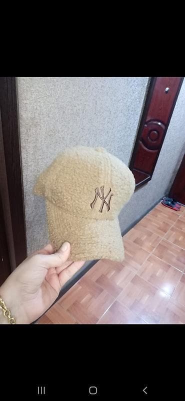 saxta baba kostyumu: Teddy materiallı beysbol papağı – bej rəngdə - Yumşaq, xəzvari — 3