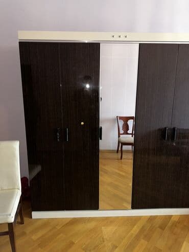 Dolablar: İşlənmiş, Açılan, 4 qapılı Düz dolab, Qarderob, paltar dolabı — 2