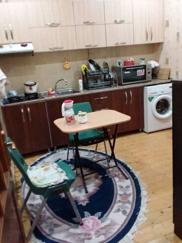 1 otaqlı kohnə tikili: Qaraçuxur qəs. 3 otaqlı, 87 kv. m, Kredit yoxdur, Orta təmir — 5