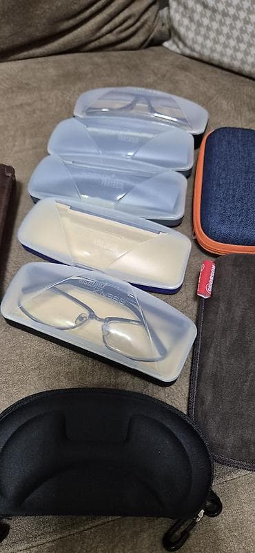 Eynəklər: Eynək qabları və futlyarlar seti - Müxtəlif modellər: sərt plastik — 5