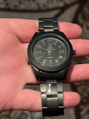 elektron saatlar ucuz qiymete: Yeni, Qol saatı, rəng - Qara — 7