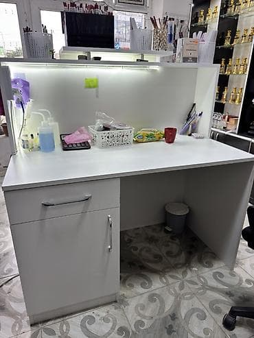 mehin mebel: Ağ rəngli resepsion/iş masası – LED işıqlı - İkitərəfli istifadə: ön — 2