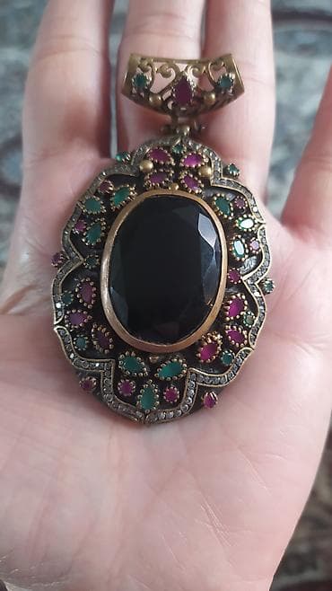 Личные вещи: Кулон — 1