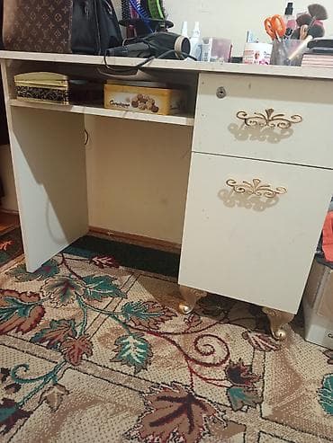 dolab 2 qapili: İşlənmiş, 2 qapılı, Siyirməli, Bej, Taxta, Açılan, Düz dolab — 1