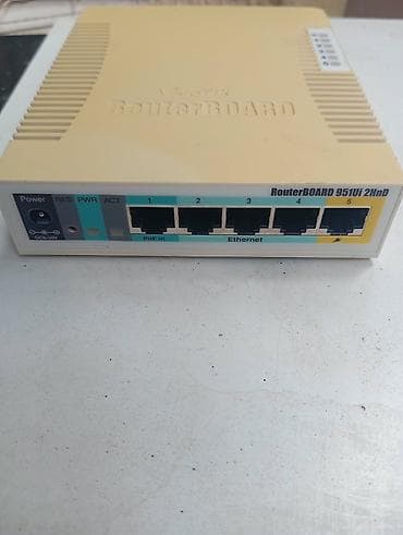 wi fi modem: MikroTik RouterBOARD 951Ui-2HnD router Xüsusiyyətlər: - Model — 5