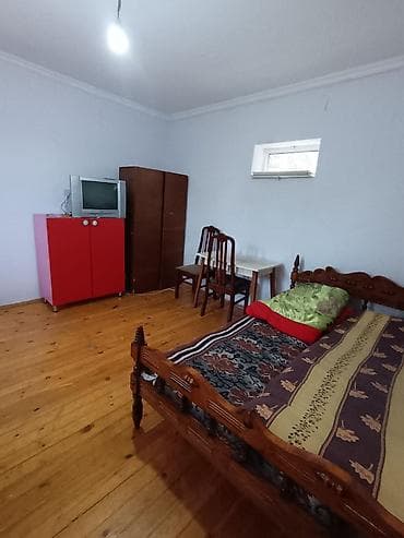 lokbatan ev: Sarayda Posta yaxın 3saylı mektebe yaxın — 3