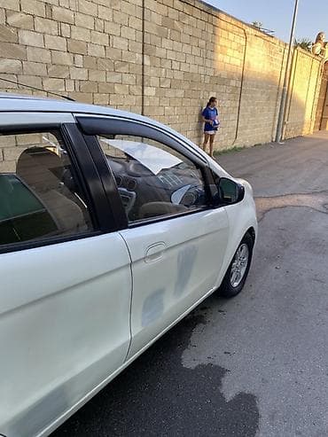Changan Benni: 1 l | 2014 il 75500 km Hetçbek — 5