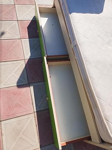 besik matrasi: Oğlan və qız üçün, Çarpayı, Matras ilə, Siyirməli — 2