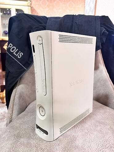 xbox: Microsoft Xbox 360 (ağ rəng, klassik “fat” korpus) Komplekt: - Xbox — 3