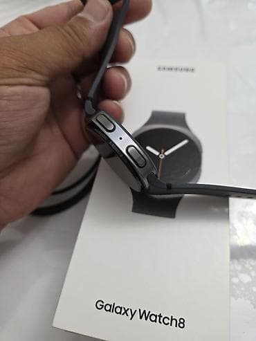 smat: Samsung Galaxy Watch8 (40mm) ideal veziyetde nokte bele ciziq yoxdu — 3