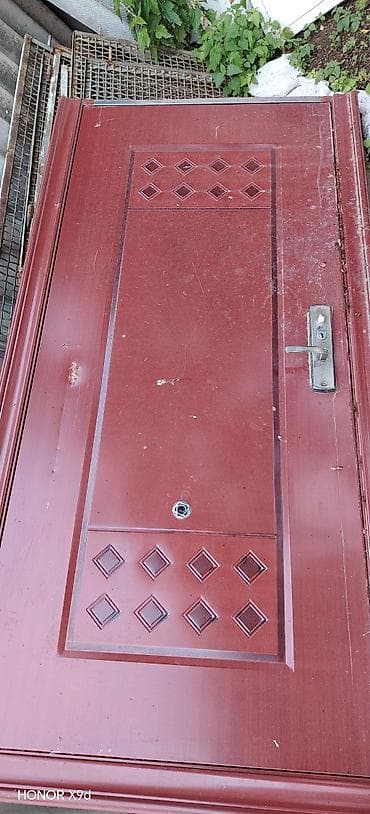 yeni il ucun hediyye: Metal giriş qapısı - Material: möhkəm metal konstruksiya - Rəng: tünd — 2