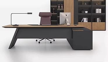 Müasir dizaynlı ofis rəhbər masası - L formalı iş stolu: geniş əsas