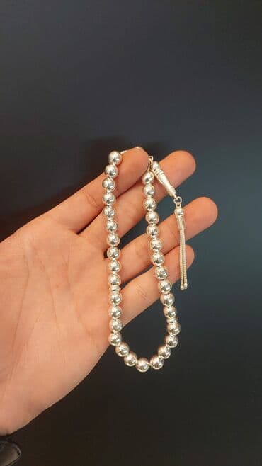 1 qram gümüşün qiyməti 2023: Gumüs tesbehler 925 əyyâr.yenidır. 1 çi şəkildəki təsbeh 28,,60 — 3