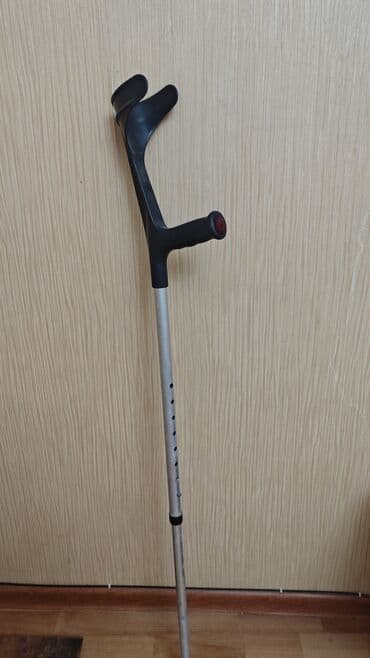 Əlil əsası Budka qoltuqağacı – hündürlüyü tənzimlənən. - Model